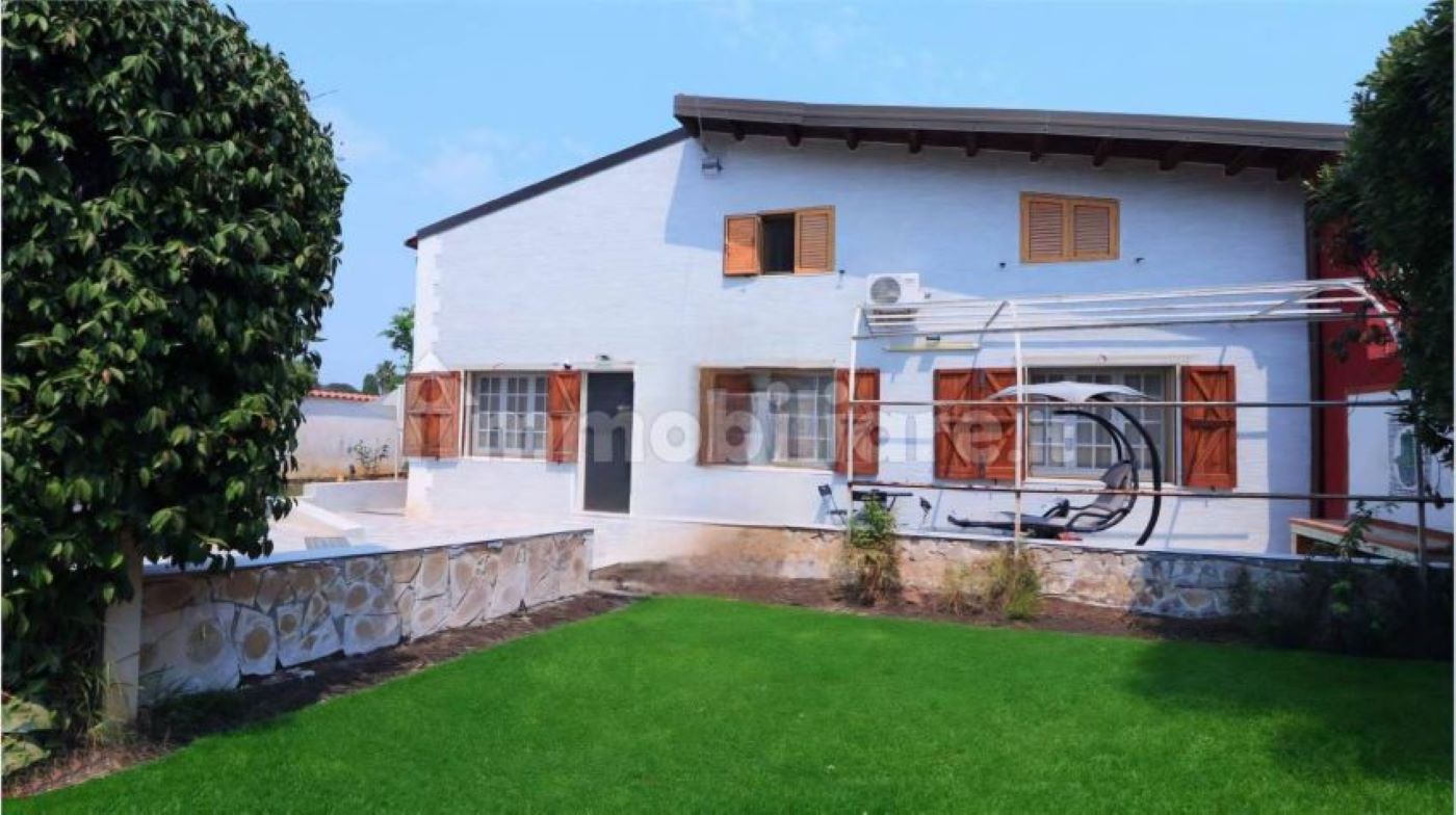 Villa in Siracusa - view 1