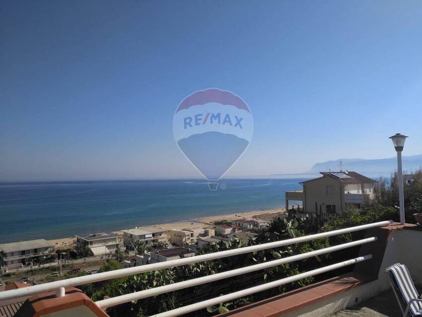 Villa in Alcamo Marina - Image 2